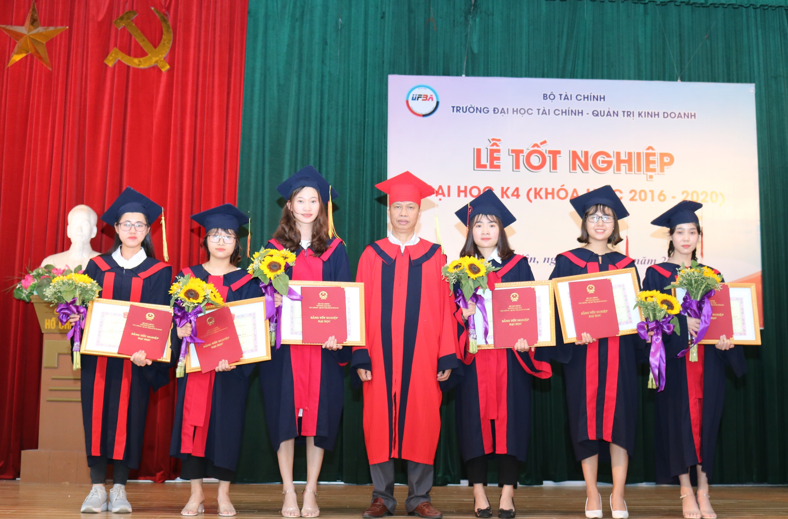Lễ Bế giảng và trao bằng tốt nghiệp Đại học K4 (Khóa học 2016 - 2020)