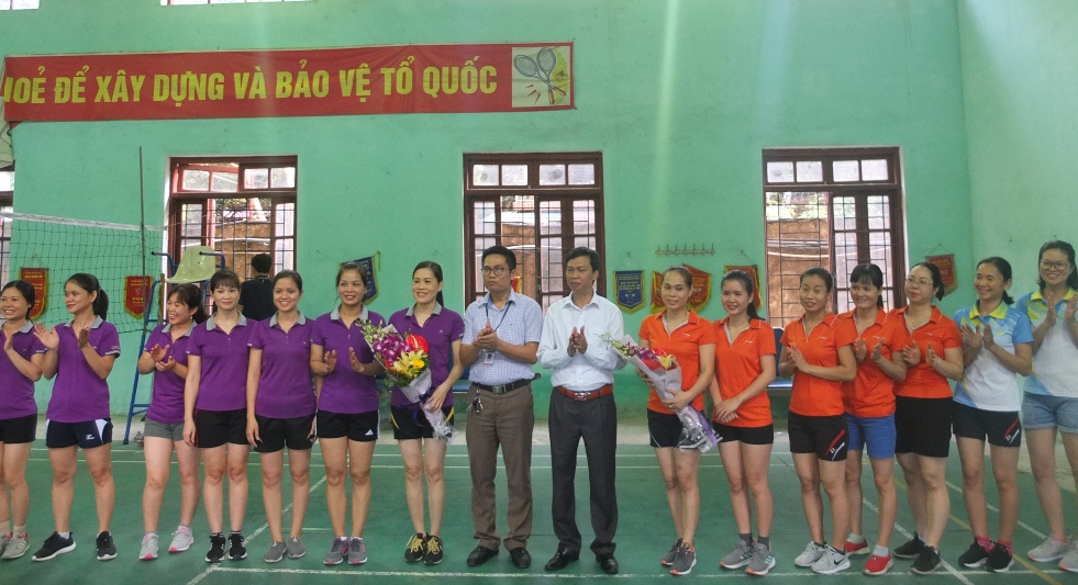 Giao lưu thể thao chào mừng ngày Nhà giáo Việt Nam 20/11/2018